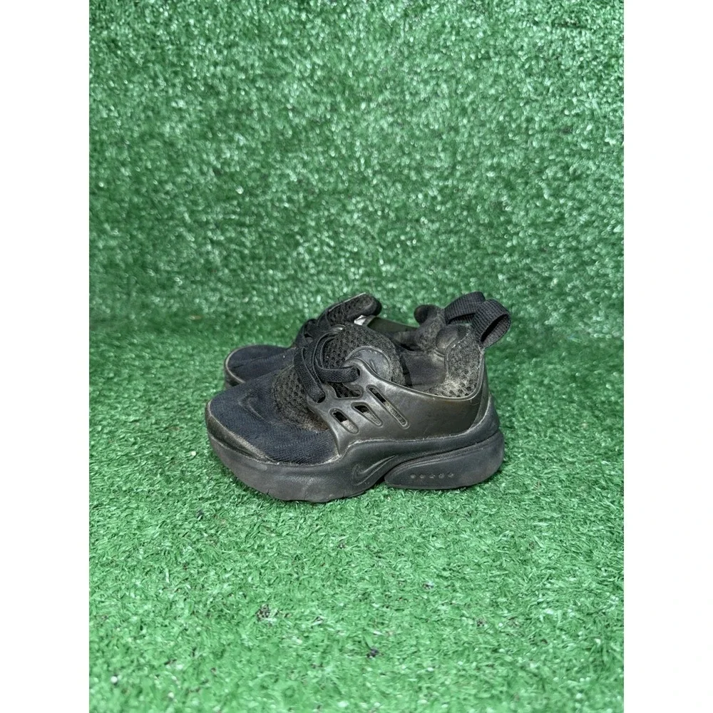 Nike Little Presto Toddler Kids Size 5C Triple Black Walking Shoes Sneakers‎
